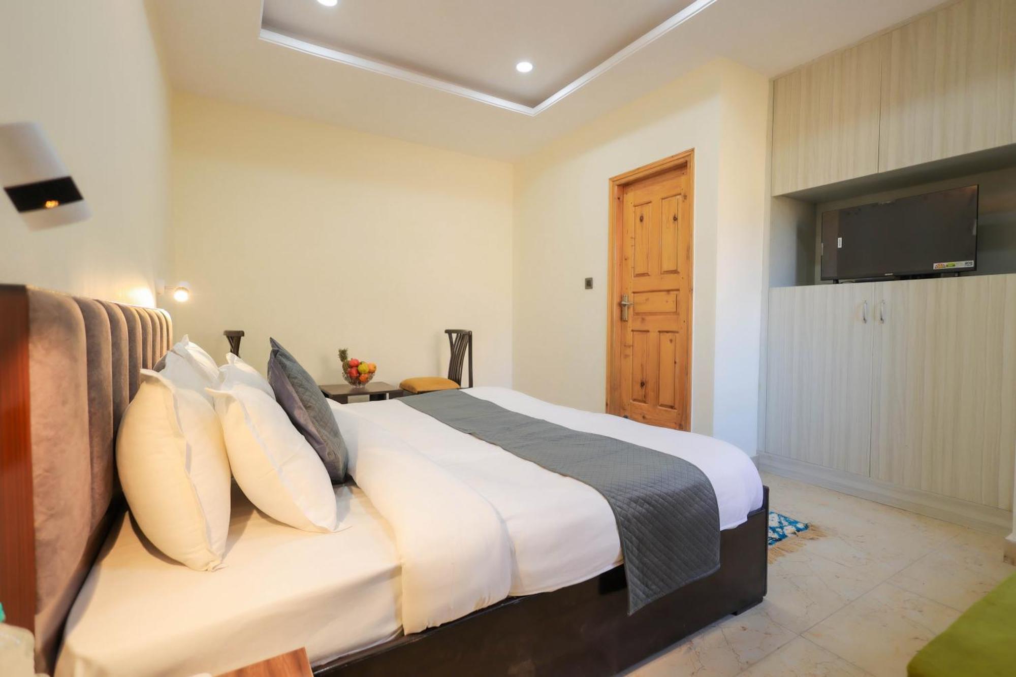 Mystic Hills Retreat Hotel Shimla Bagian luar foto