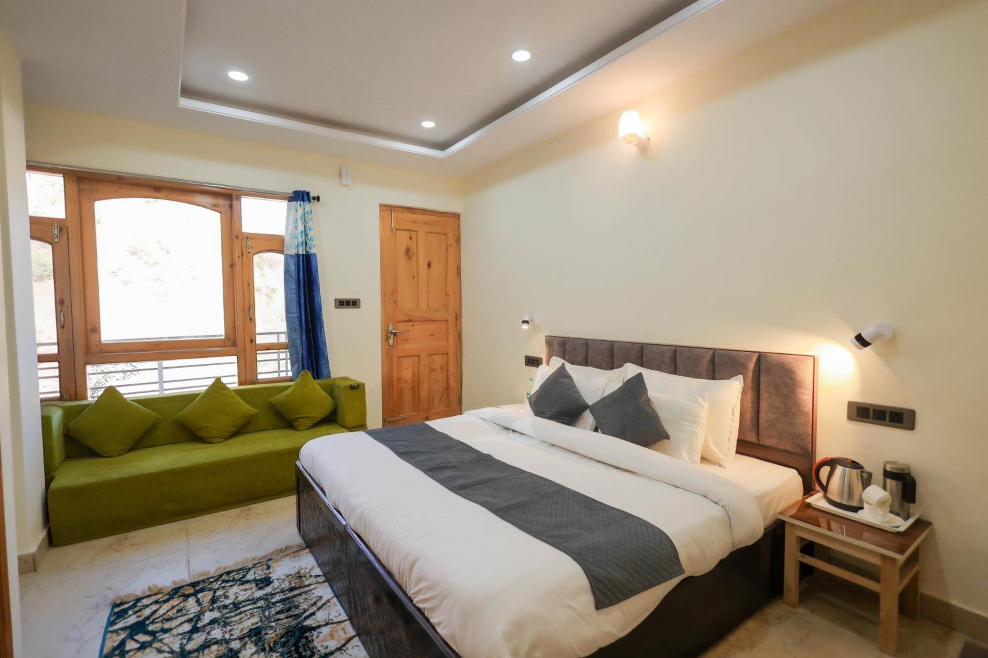 Mystic Hills Retreat Hotel Shimla Bagian luar foto